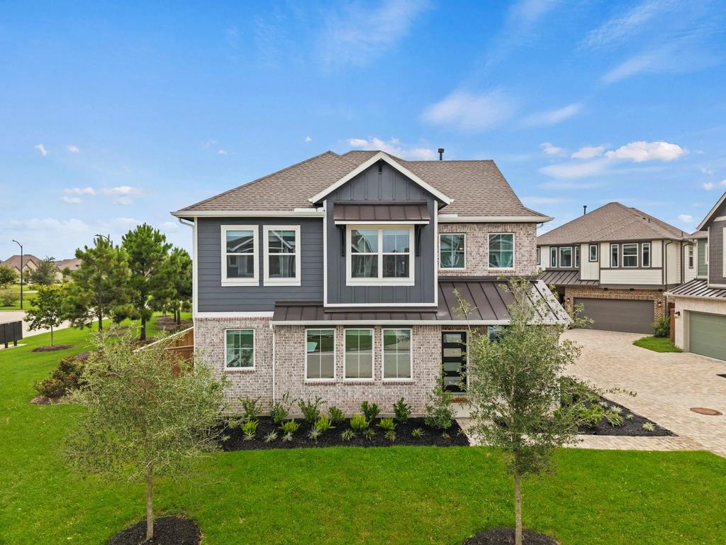 7607 Swooping Swallow Lane, Katy
