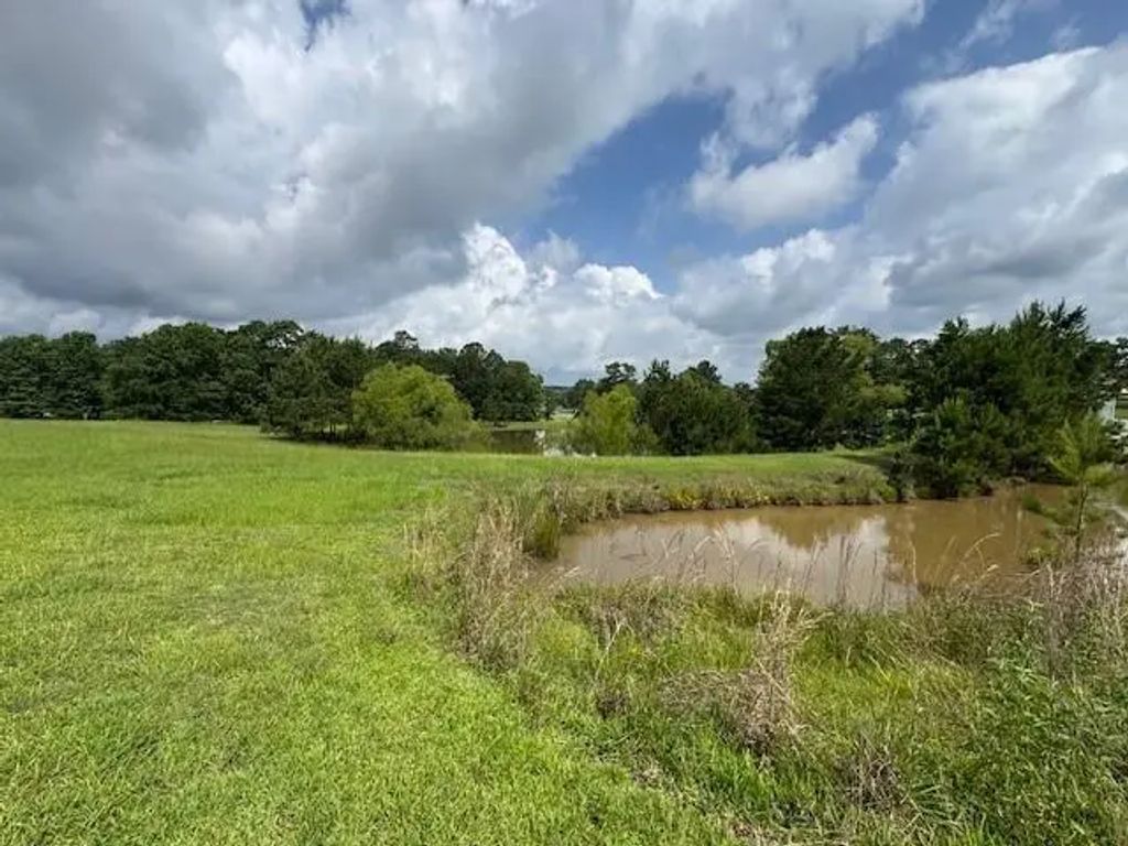 37 Silver Lakes Drive, Huntsville