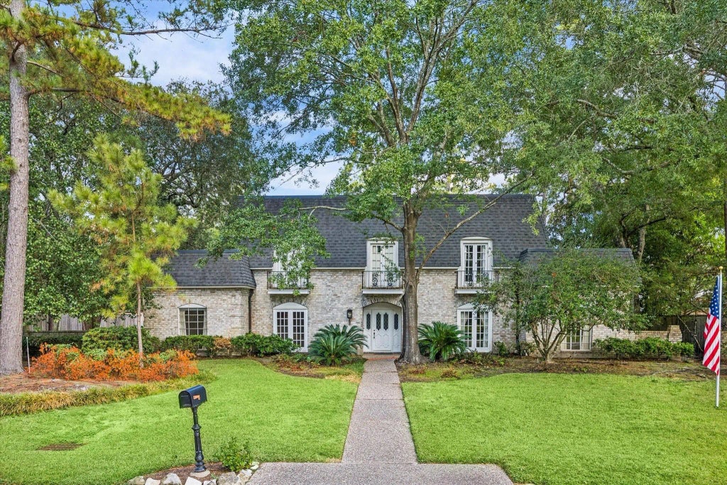 11718 Broken Bough Circle, Bunker Hill Village