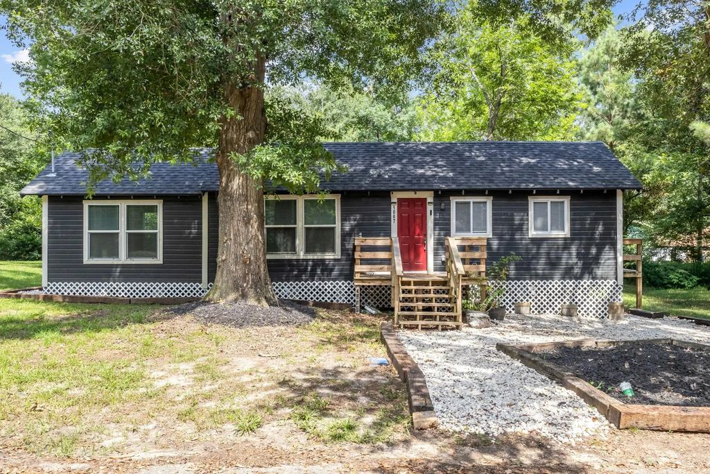 1007 S Pecan Street, Woodville