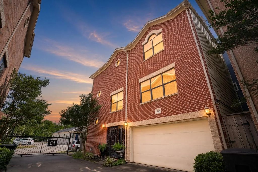 718 W 22nd Street A, Houston