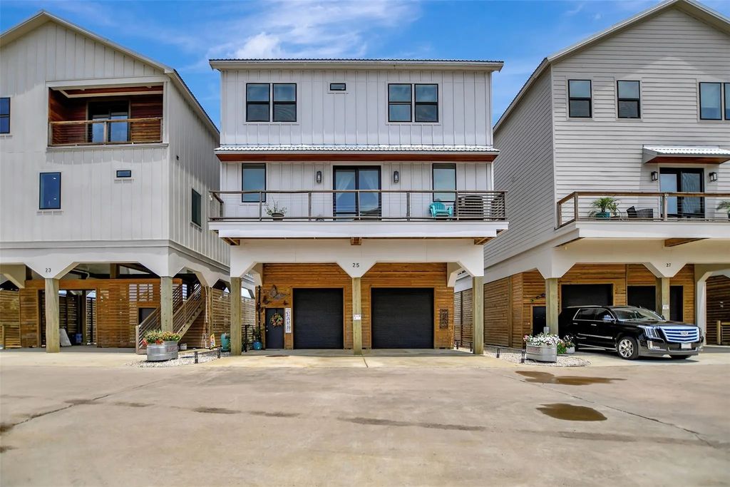 25 Cmdr Runco Lane, Taylor Lake Village
