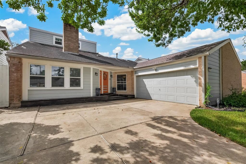 14427 Briarhills Parkway, Houston
