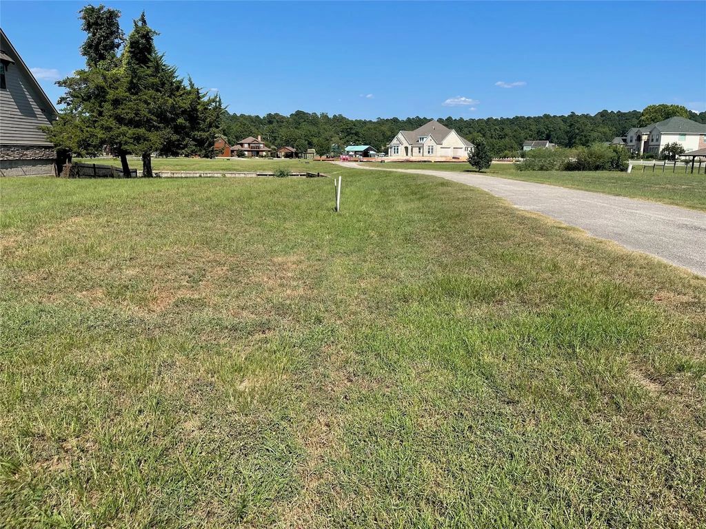 7 Peninsula Point, Huntsville