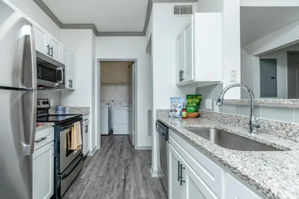 9914 W Military Drive 0803, San Antonio