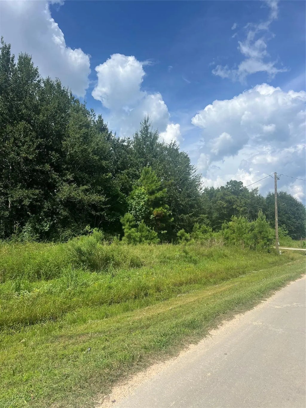 296 County Road 5011, Cleveland