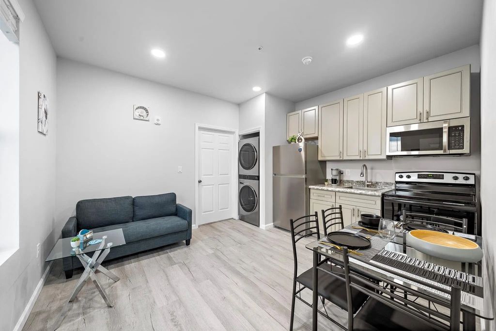 803 Avenue K Unit  F, Galveston