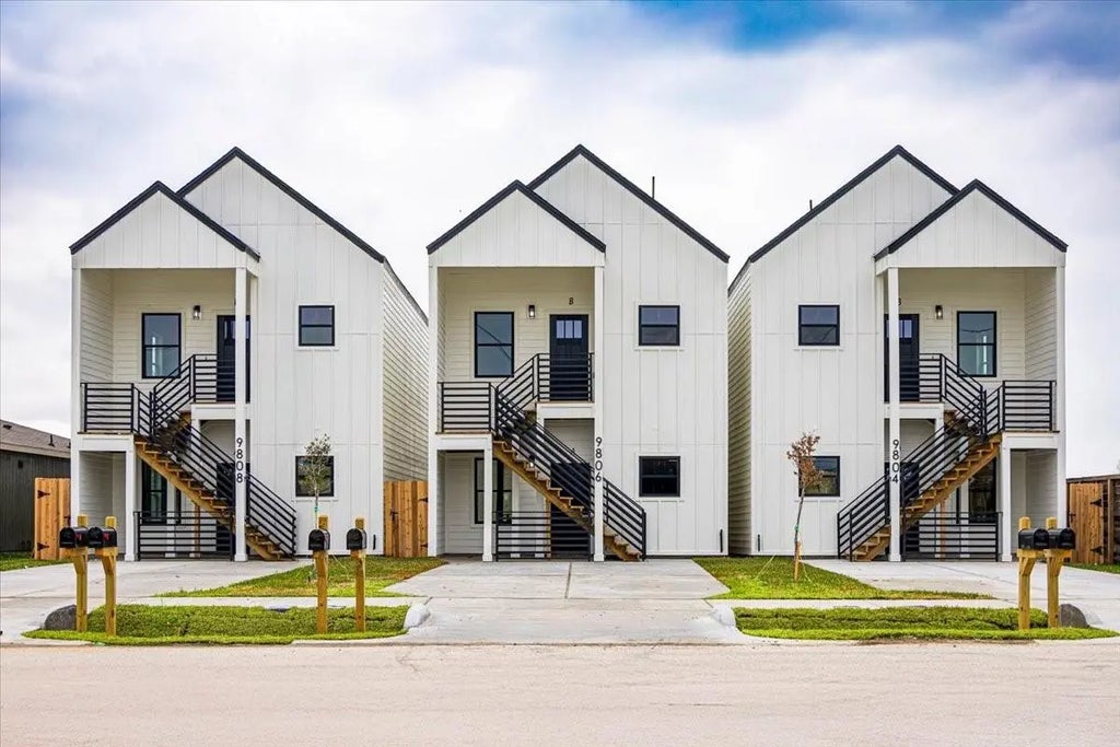 9804 Pelsey Street A-b, Houston