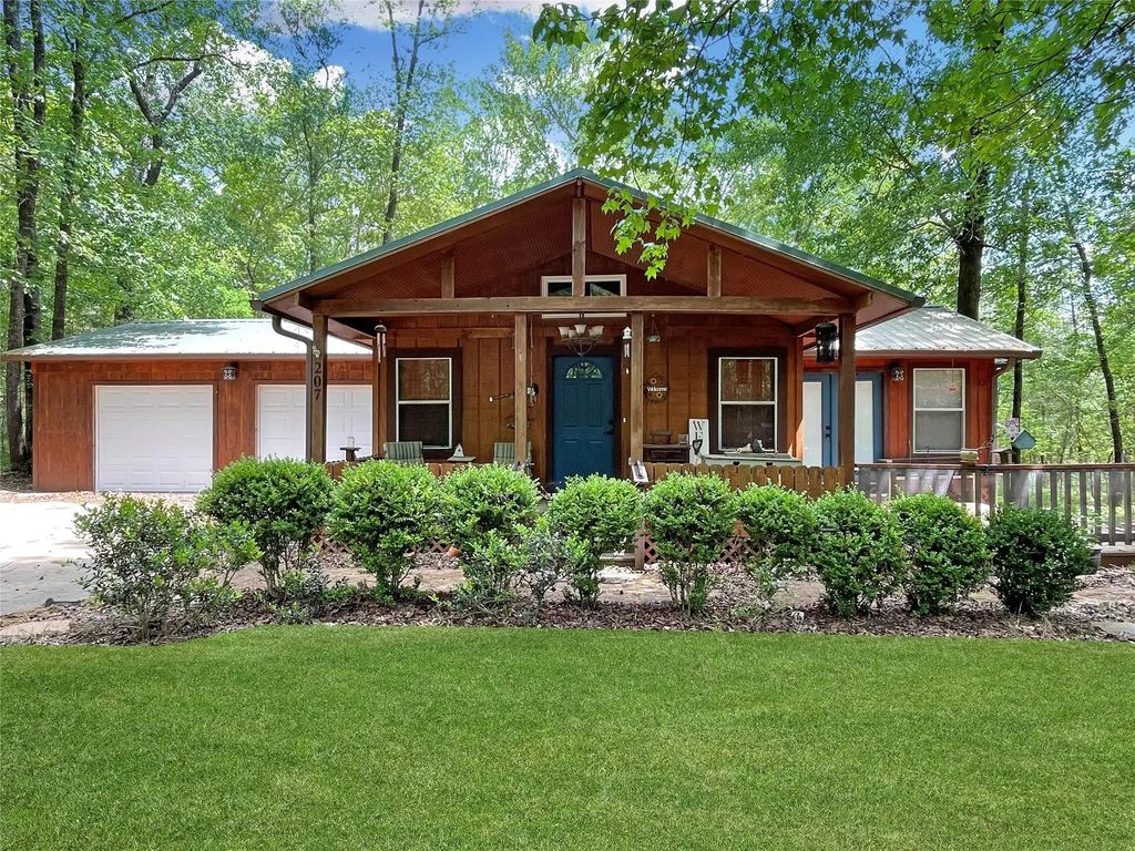 207 Arrowcrest Drive, Brookeland