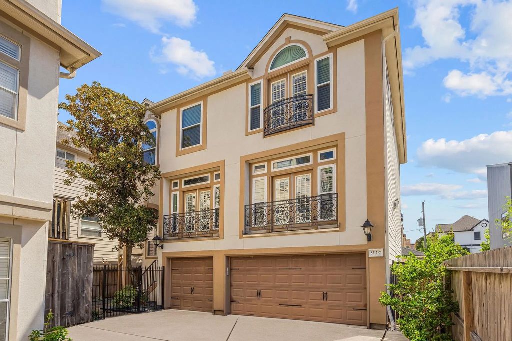 5217 Blossom Street C, Houston