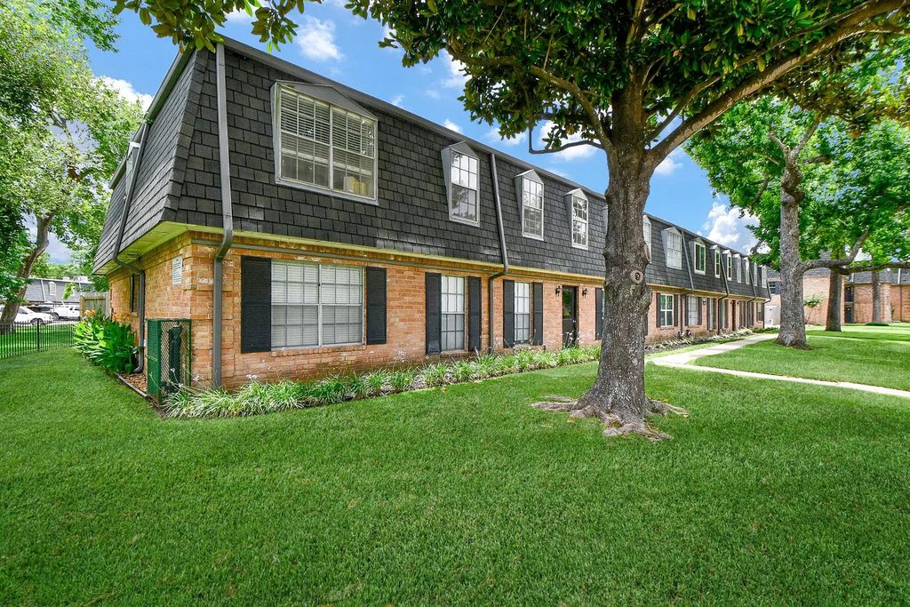9001 Gaylord Street 4, Houston
