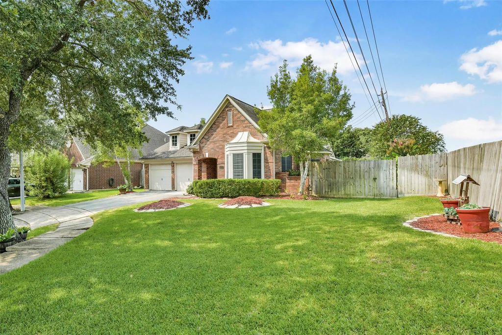 14002 Crown Glen Court, Houston