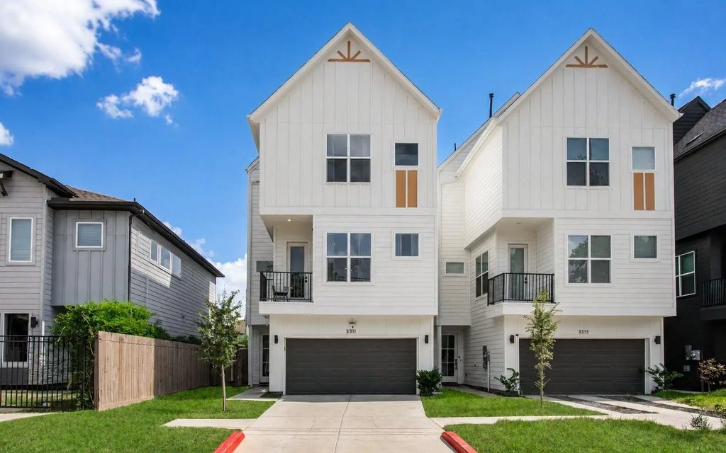 3311 Daphne Street, Houston