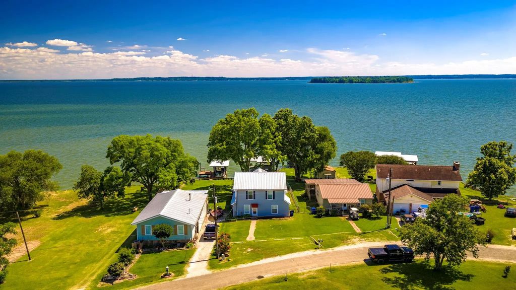 536 Weavers Cove, Livingston