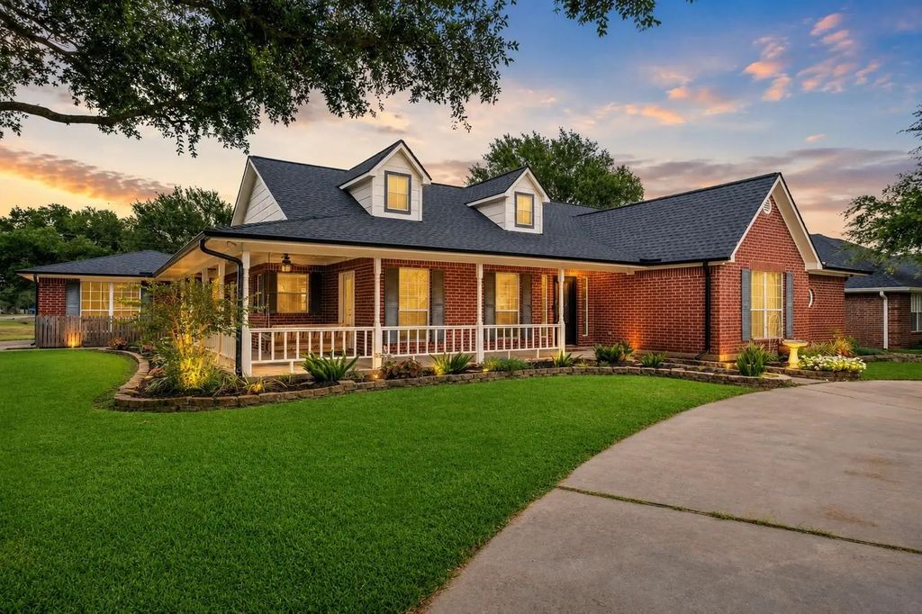 9403 Highland Pointe Drive, Needville