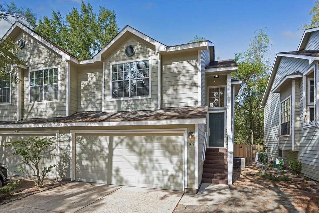 90 N Walden Elms Circle, Spring
