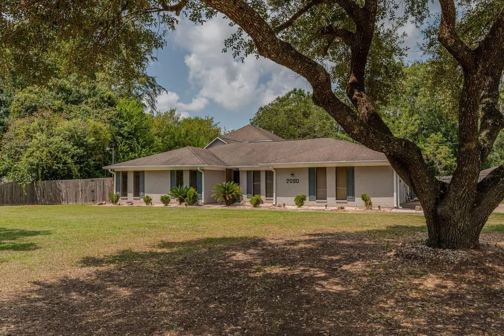 7050 Guess Road, Beaumont