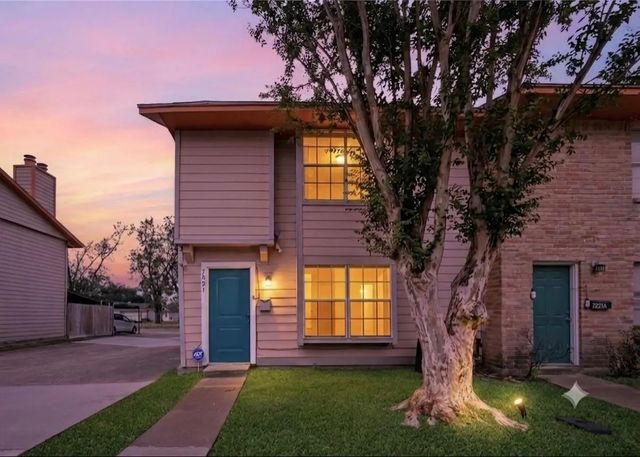 7821 Fuqua Street 7821, Houston