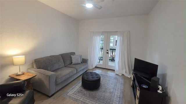 11711 Memorial Drive 45, Houston