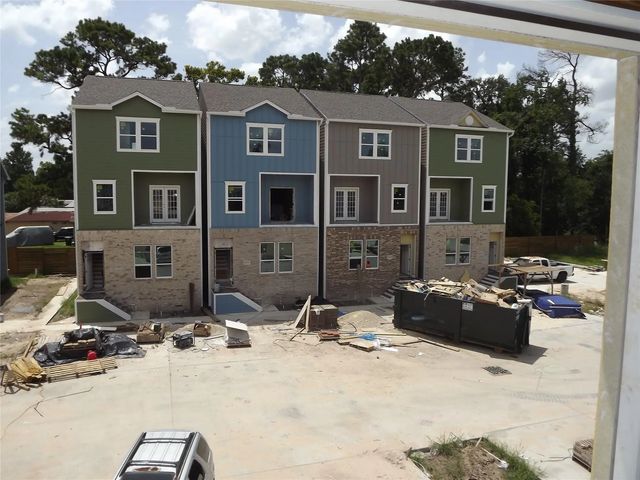 3238a,3238b Creekmont Dr, Houston