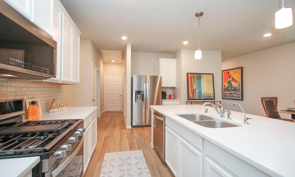 108 Clay Creek Lane, Conroe