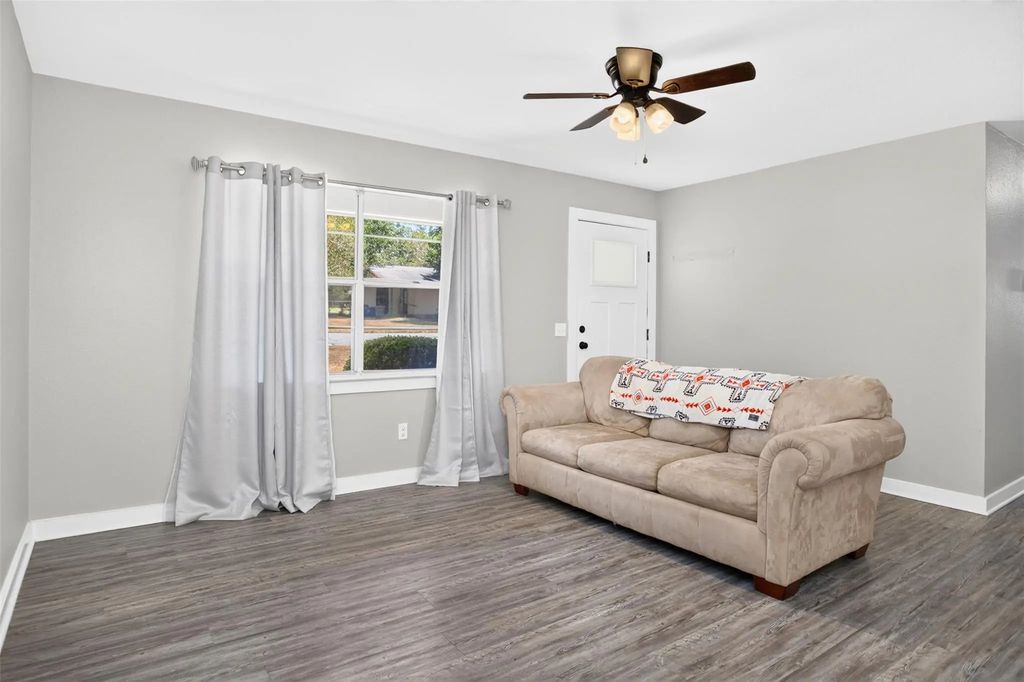 109 Frankens Street, Diboll