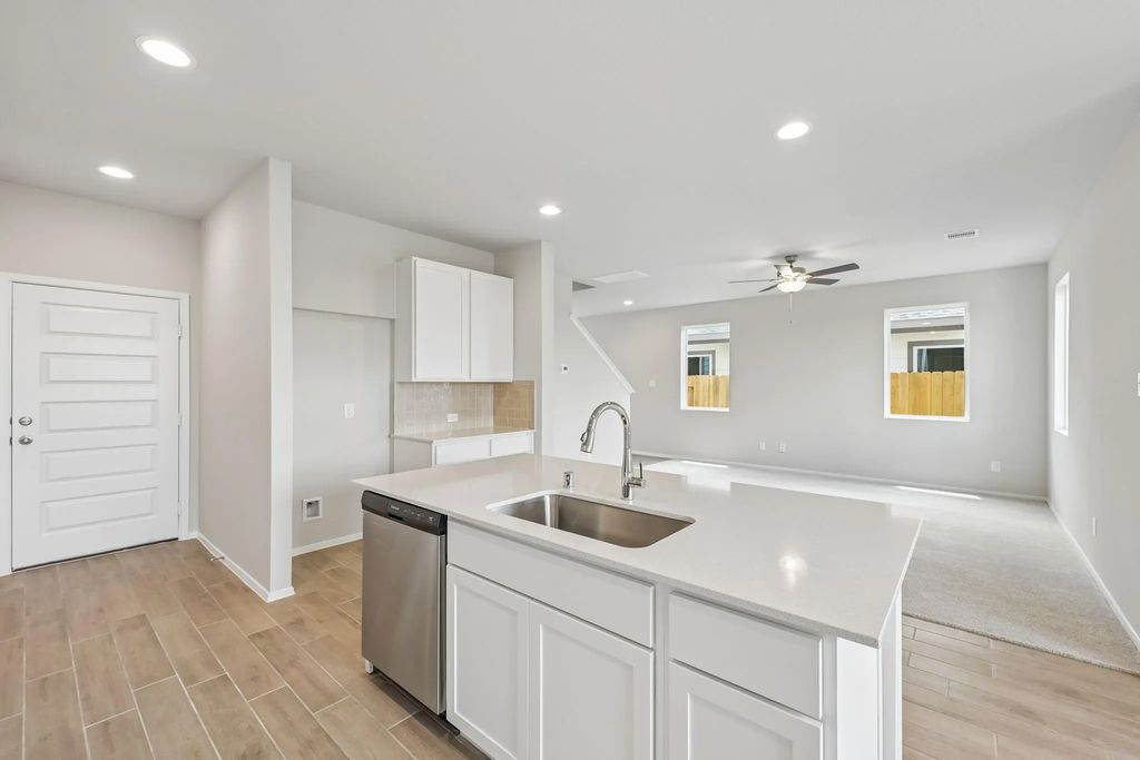 399 Hickory Hills Drive, Pattison