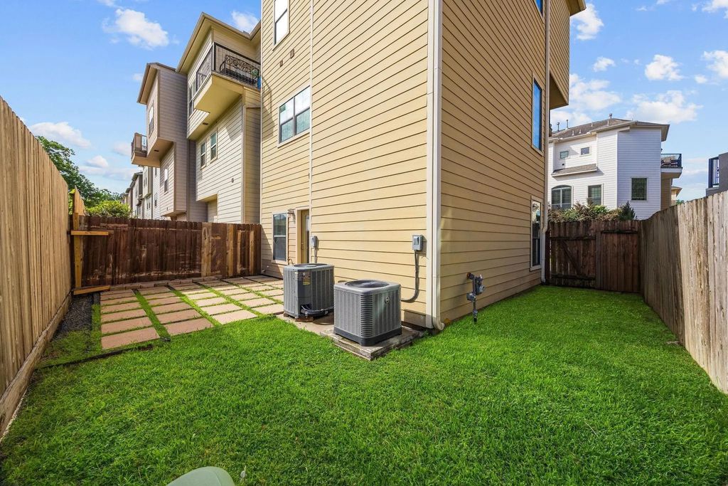 1146 Hempstead Villa Lane, Houston