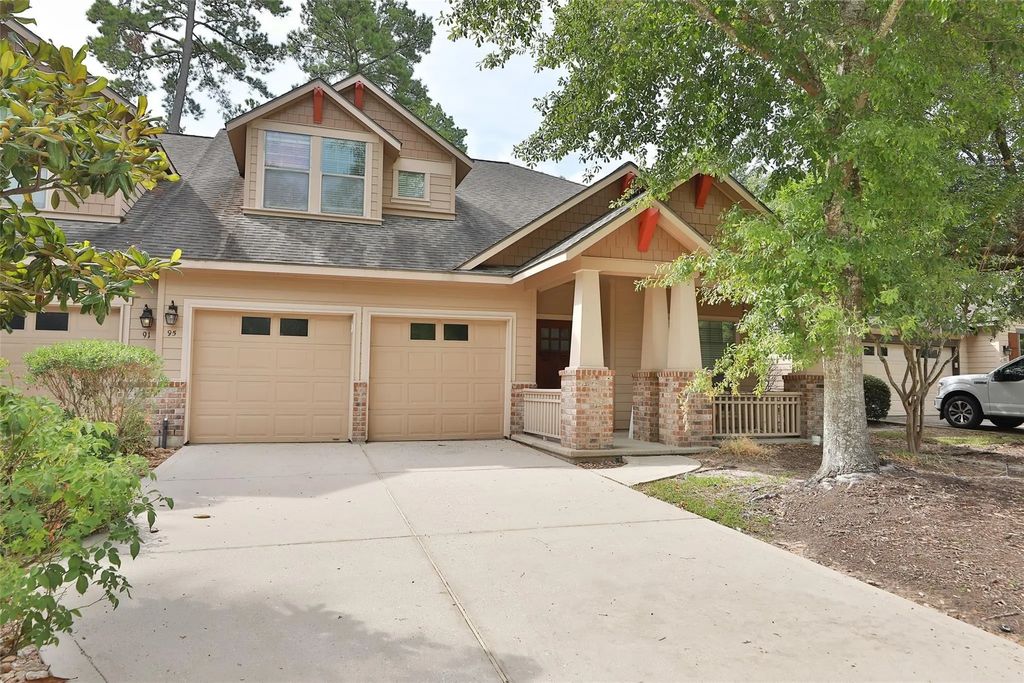 95 Douvaine Court, The Woodlands