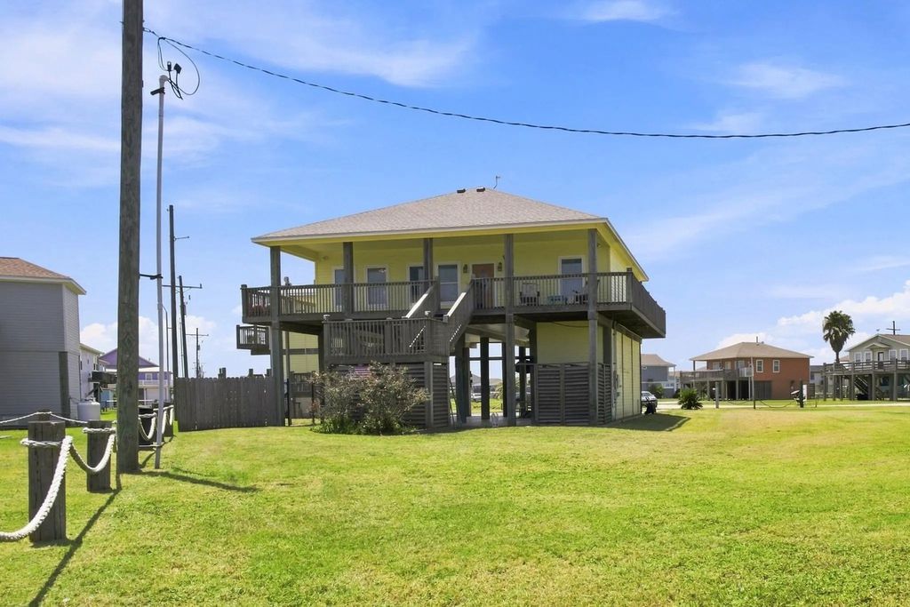 2426 Sand Bar Lane, Crystal Beach