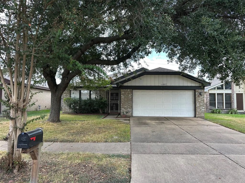11807 Acadian Drive, Houston