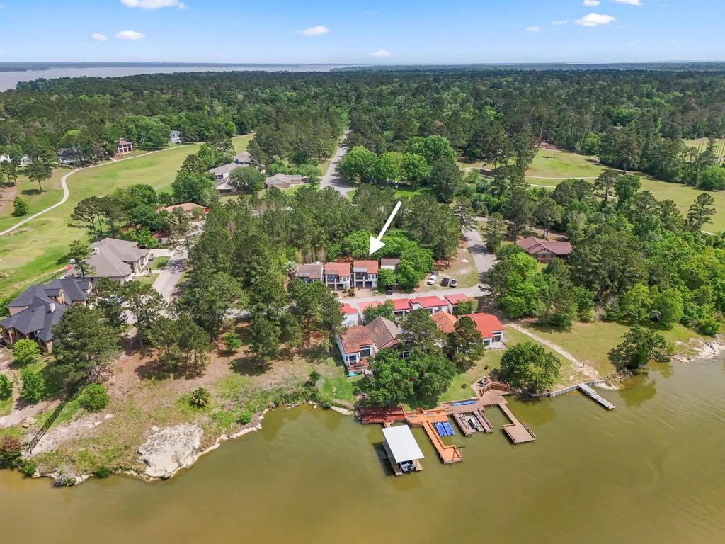 22547 Bayview Circle, Huntsville