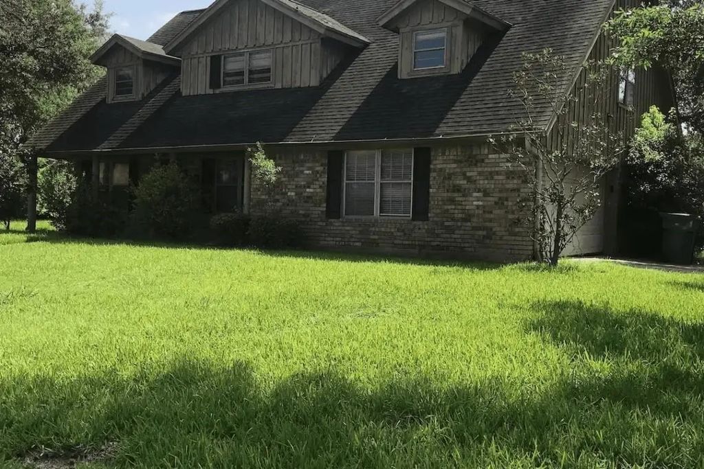 2800 Country Club Drive, Orange