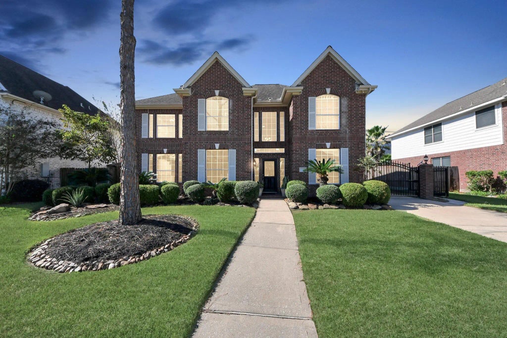 1422 Pine Forest Drive, Pearland