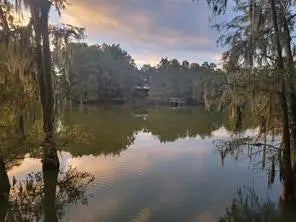 523 County Road 2859, Cleveland