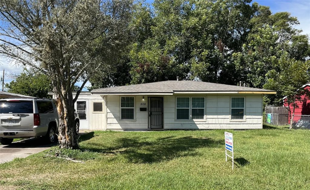 508 Honeysuckle Drive, La Marque