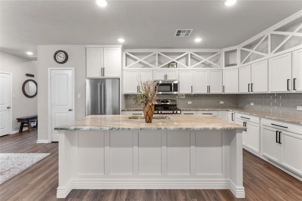 14377 S Summerchase Circle, Willis