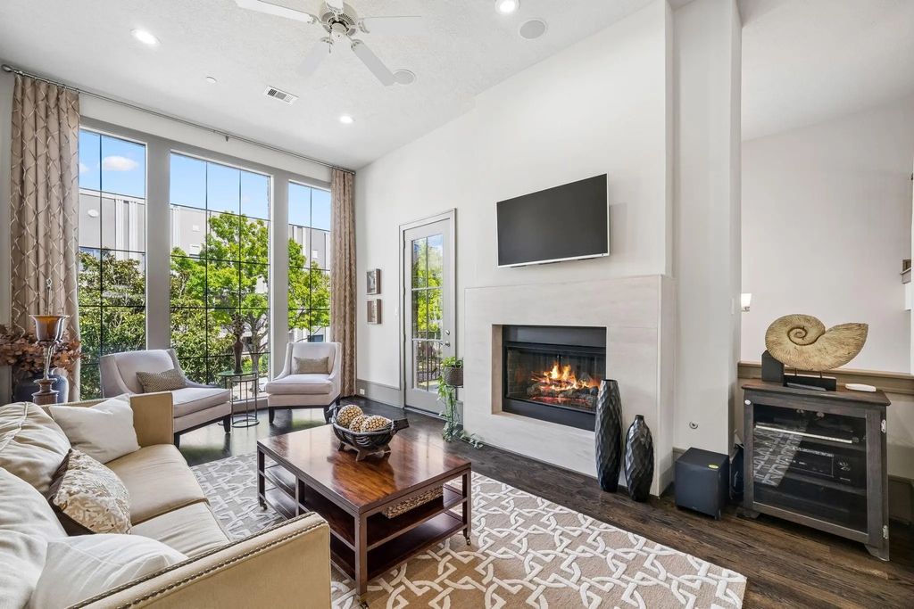 1416 Lake Pointe Parkway, Sugar Land