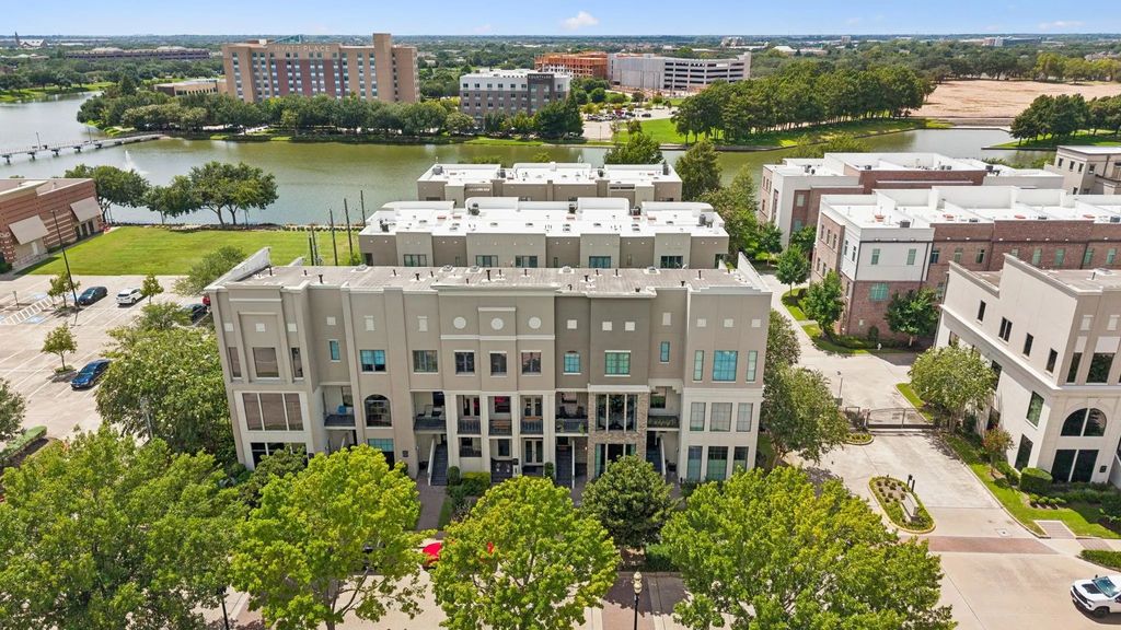 1416 Lake Pointe Parkway, Sugar Land