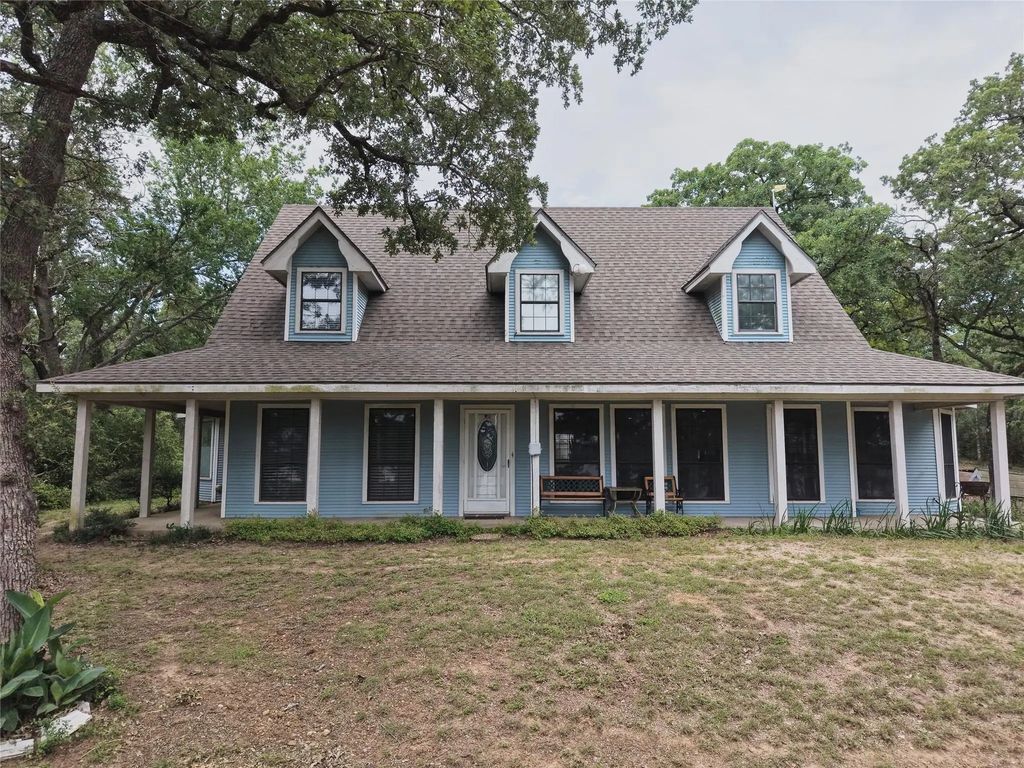 18679 County Road 369, Jewett