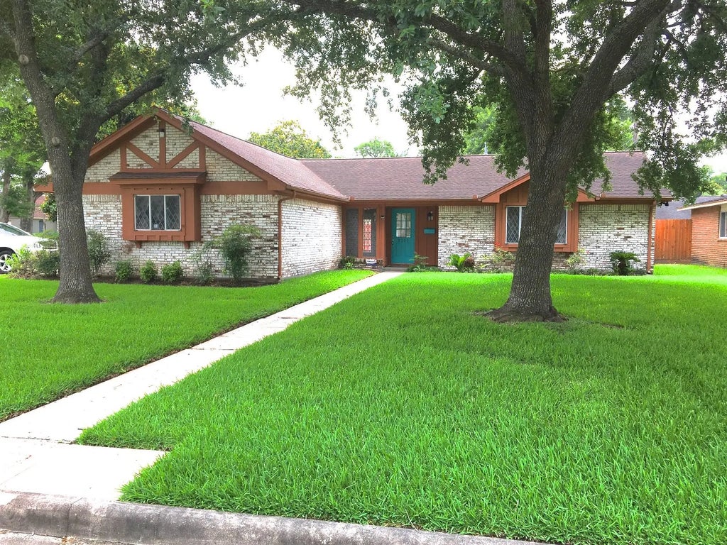 9307 Val Verde Street, Houston