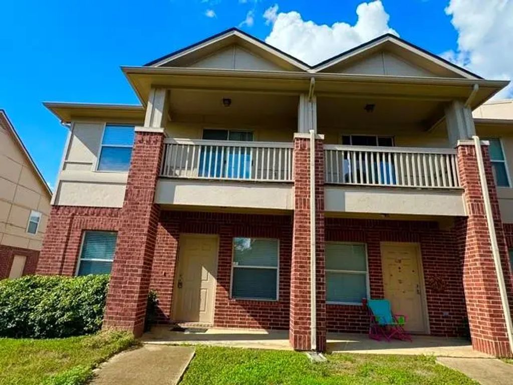 3817 Shire Valley Drive, Missouri City