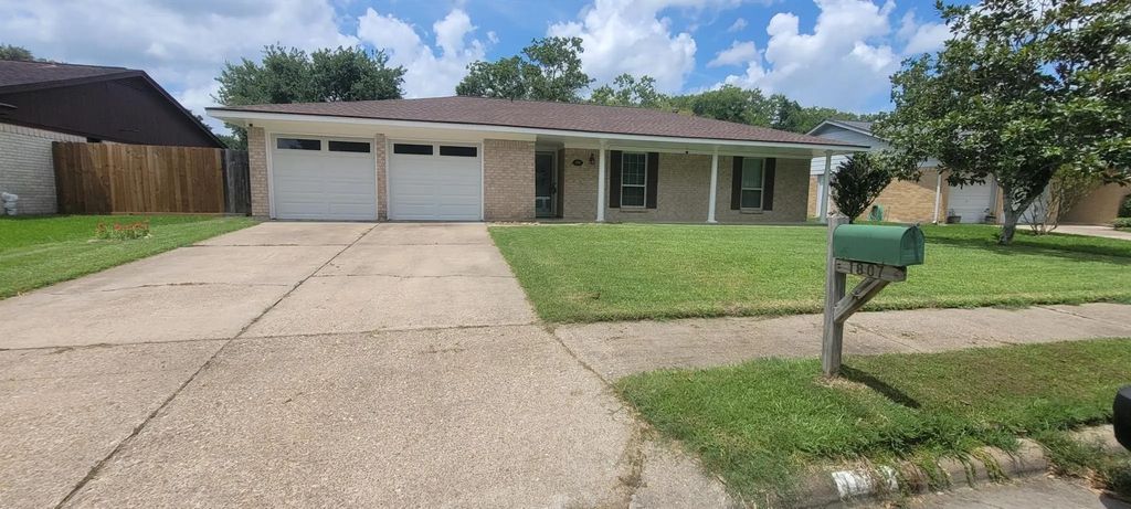 1807 Sleepy Creek Way, Pearland