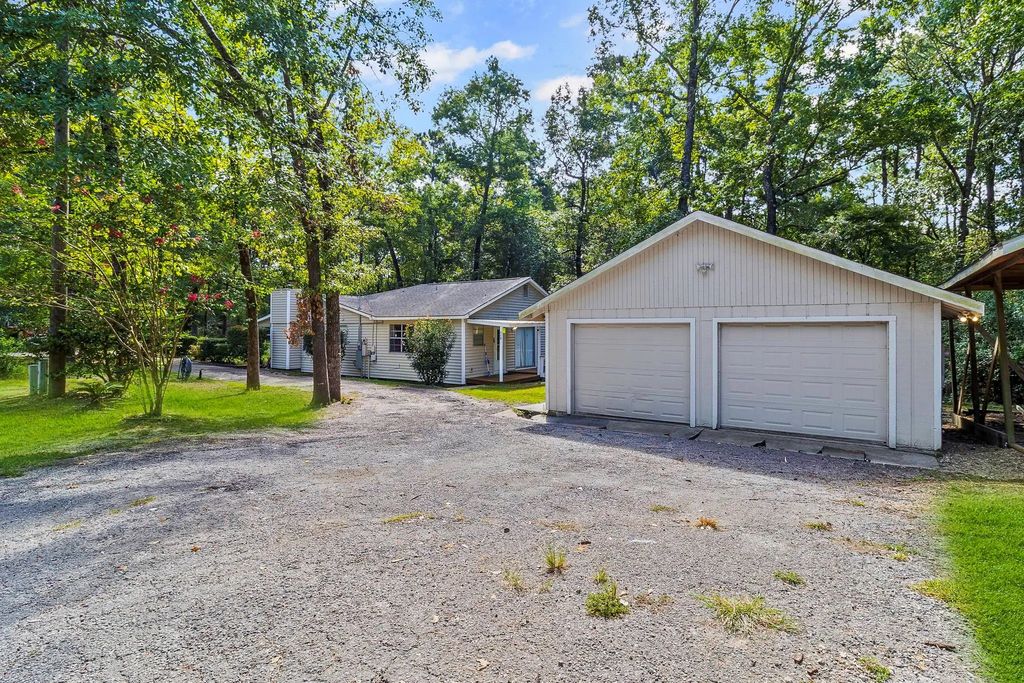 118 Finch Drive, Livingston