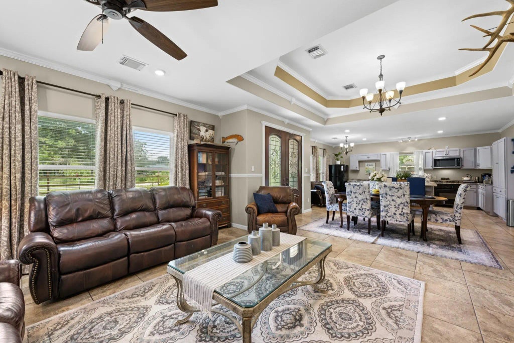 5811 Avenue G 1/2, Santa Fe