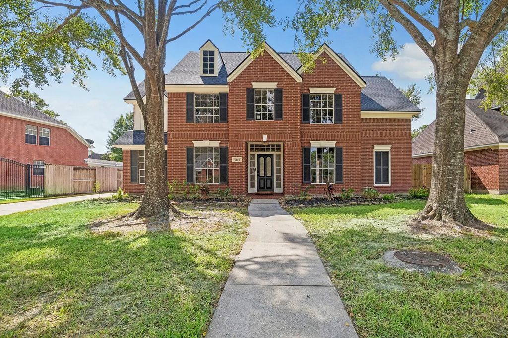 4534 Brook Shadow Drive, Kingwood