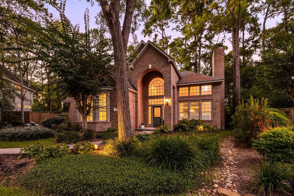 205 Purple Slate Place, The Woodlands