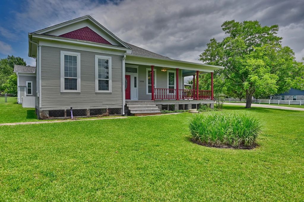 1406 Victoria Street, Navasota