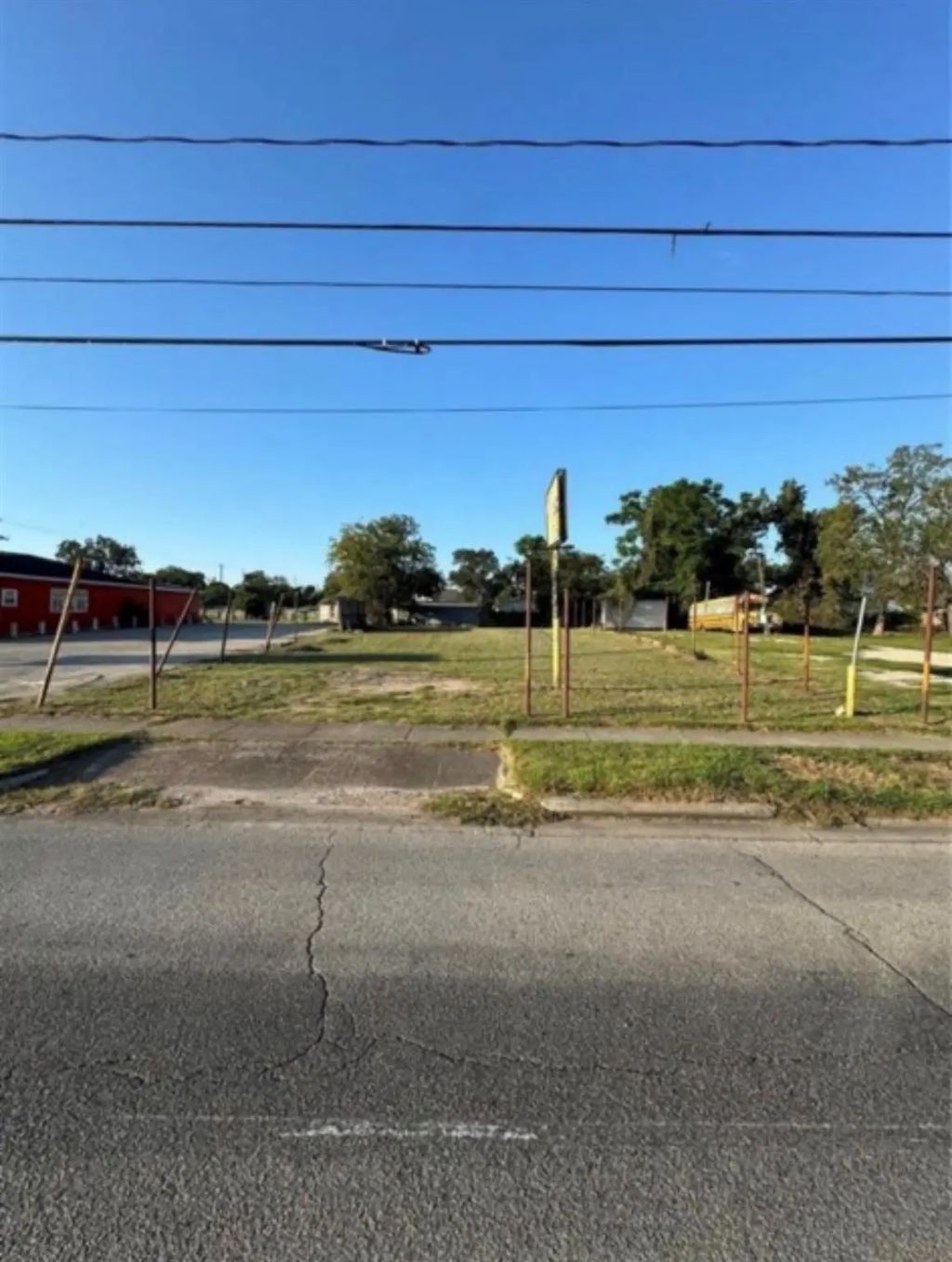 8021 Harrisburg Boulevard, Houston