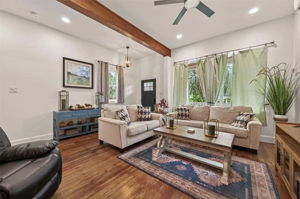 2815 Ball Street, Galveston